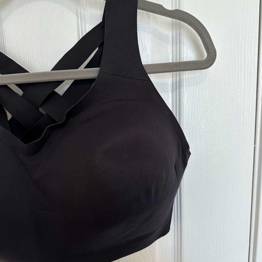 Lululemon Athletica Enlite Sports Bra - Picture 2 of 6